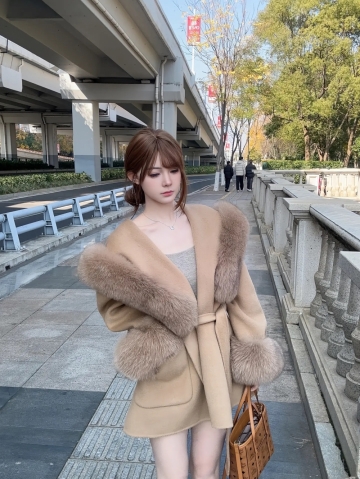 油炸小丸子的照片