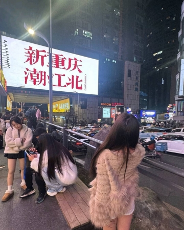 蝴蝶结妹妹的照片