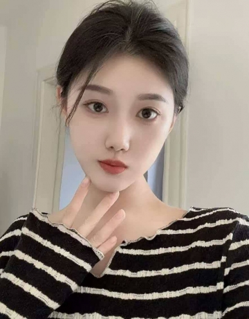 一米八的小猪猪的照片