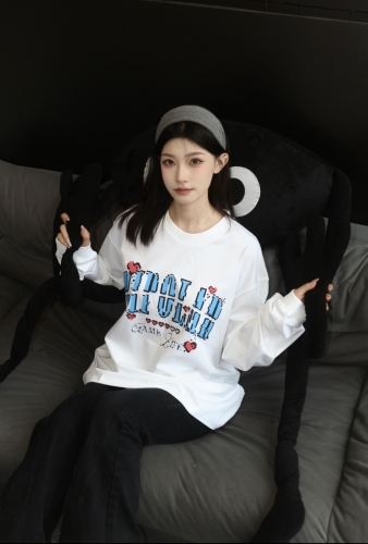 Ai吃奶酪的照片