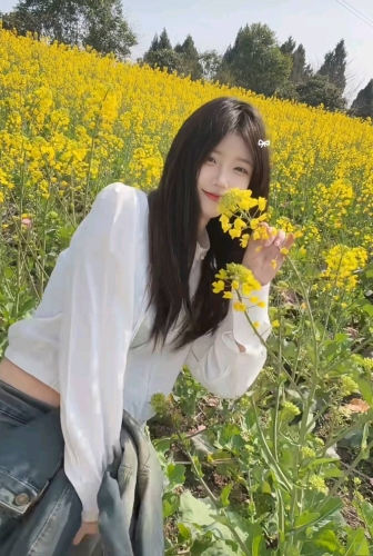 严七七的照片