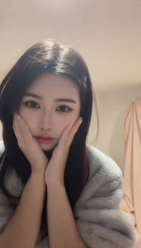 快乐的希希的照片