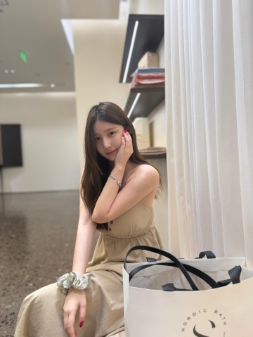 猫系女友的照片