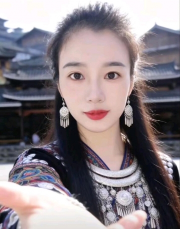 琪琪爱吃鱼的照片
