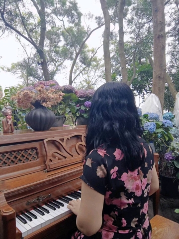 老师也疯狂的照片