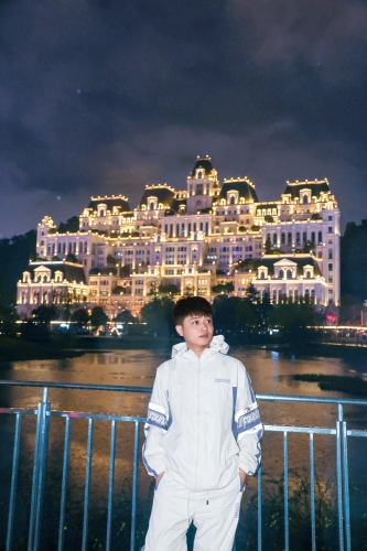 赛博行者的照片