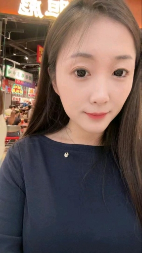 快乐的小绵羊的照片