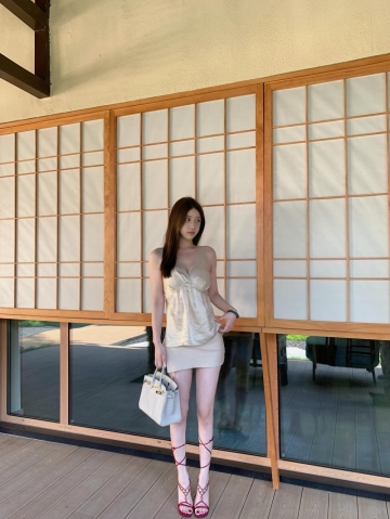 猫系女友的照片