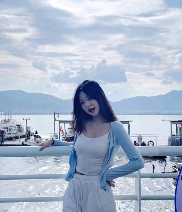 倾心一笑的照片