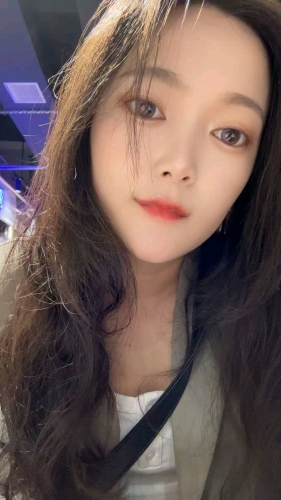 八点半大V的照片