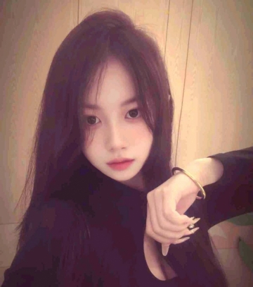 优雅姑娘的照片