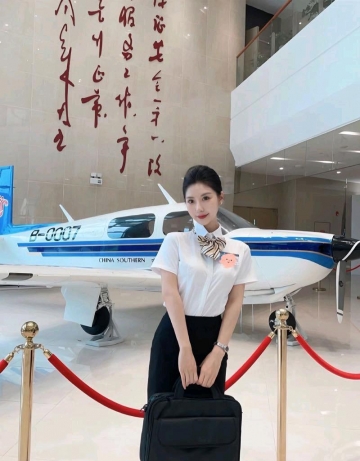 失眠夜小困神的照片
