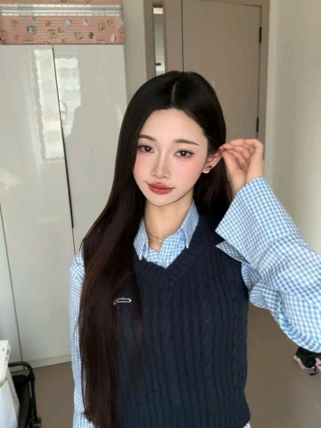 小羊羔不乖的照片