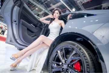 小辣椒w875的照片