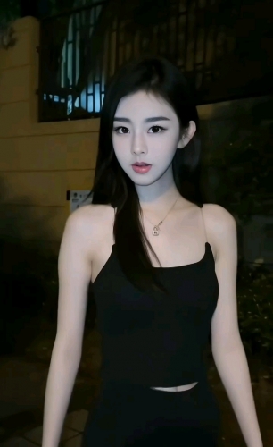 于彤的照片