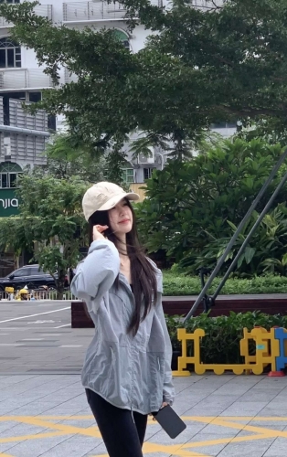 敬业的小秘书的照片