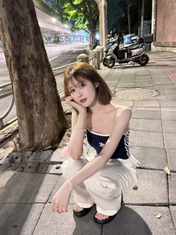 蜜桃官官的照片