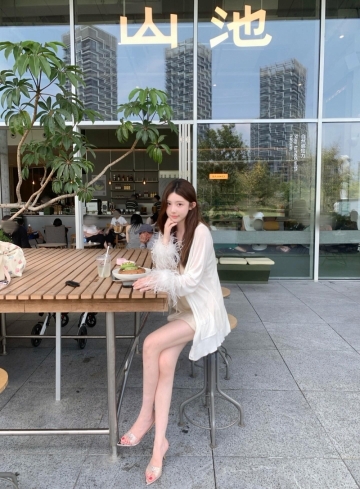 猫系女友的照片