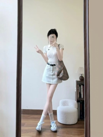 冰玉少女的照片