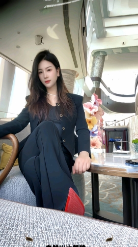 气质OL御姐的照片