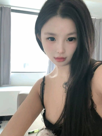 小怡乖乖的照片