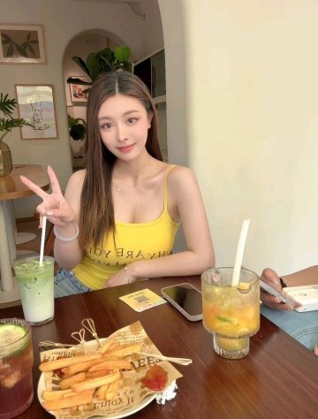中路琪琪的照片