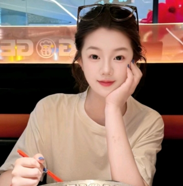 小艺七的照片