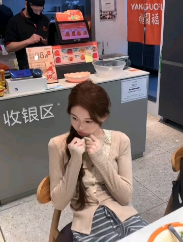 刘静静的照片