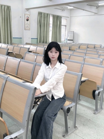 小果莉的照片