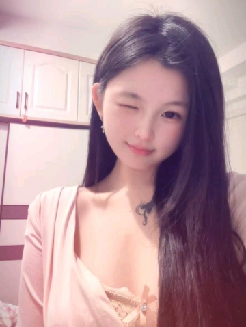 小怡乖乖的照片
