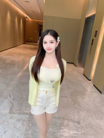 婷婷不停的照片