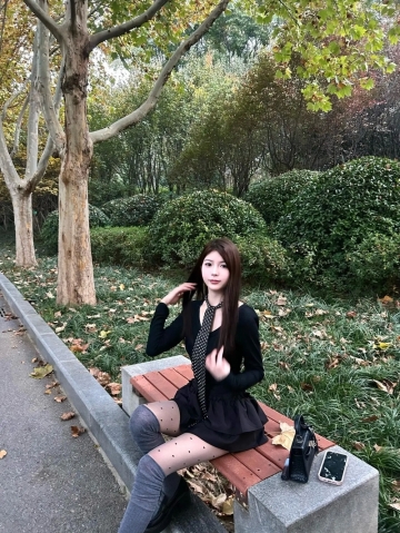 一半柚子的照片
