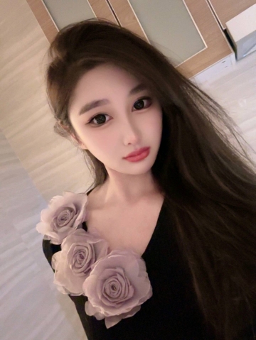 赵甜甜的照片