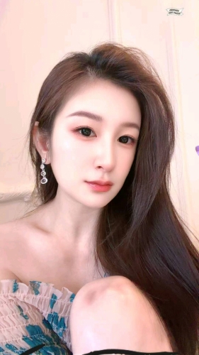 Yuqi的照片