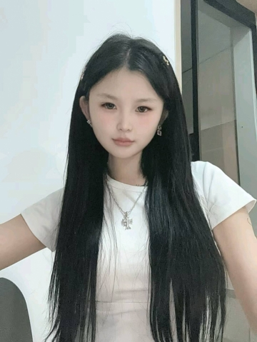小怡乖乖的照片