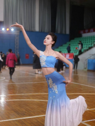 暧昧演练的照片