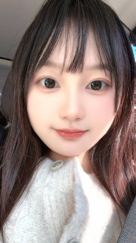 Momy的照片