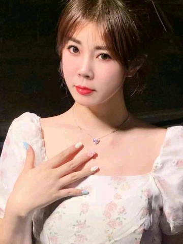 清纯女孩的照片
