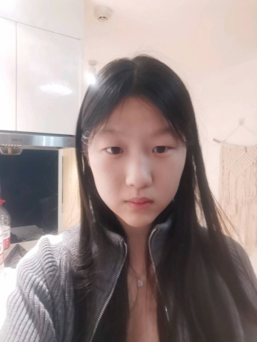 顾盼盼的照片