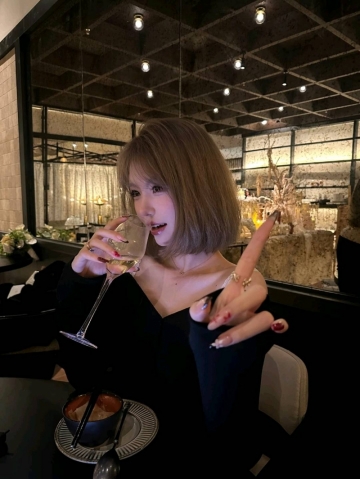里咳咳的照片