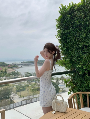 猫系女友的照片