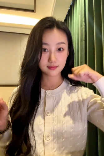 晓彤baby的照片