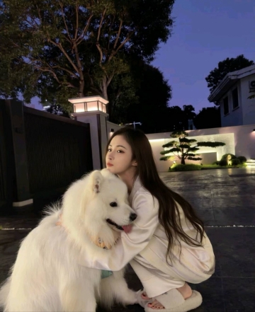 嘻嘻妮子的照片