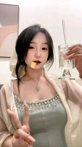 猫猫不爱睡的照片