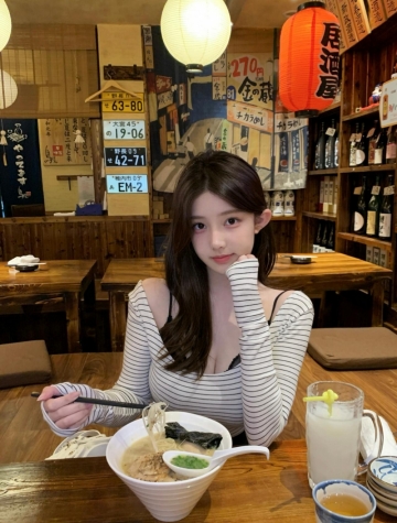 猫系女友的照片