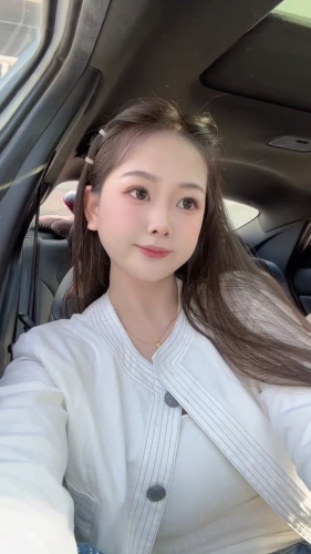 云朵上的棉花糖的照片
