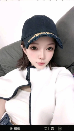 蛋糕妹妹的照片