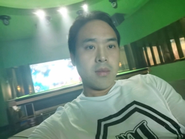 吉米多维奇的照片