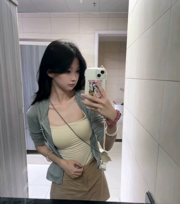 白笑笑的照片