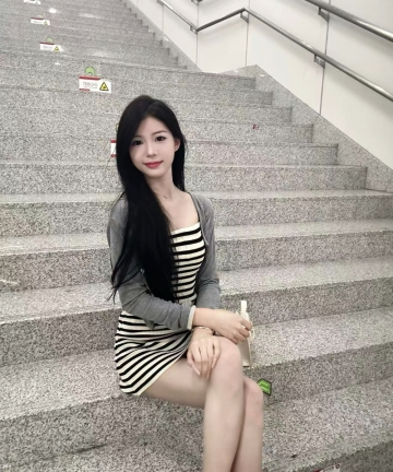 一半柚子的照片